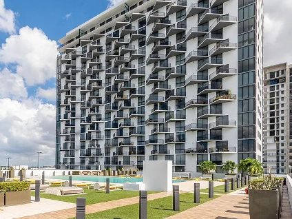 5252 Paseo residential tower, Doral